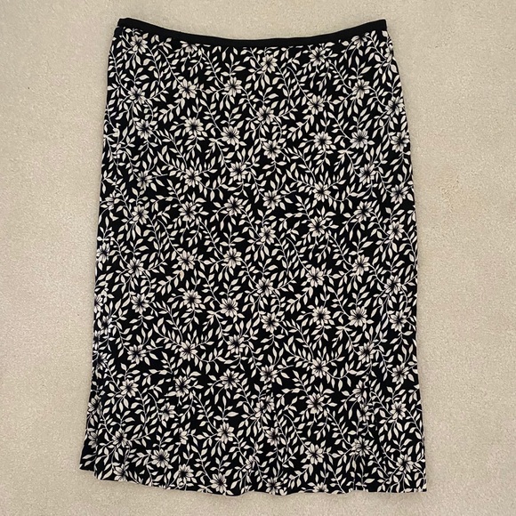 DVF SKIRT Printed floral midi 90’s style black and white - Picture 3 of 5
